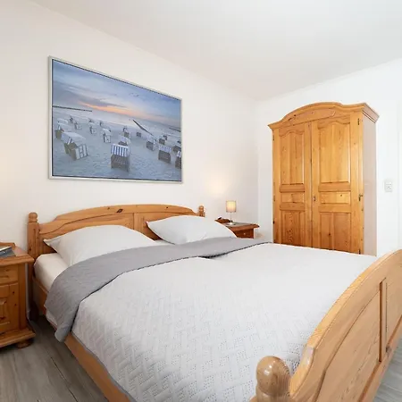 Ostseegarten Forsythie Kellenhusen